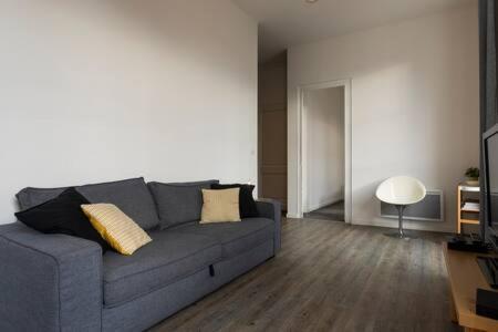Charmant T2 Place De Lerme Bordeaux Exterior photo