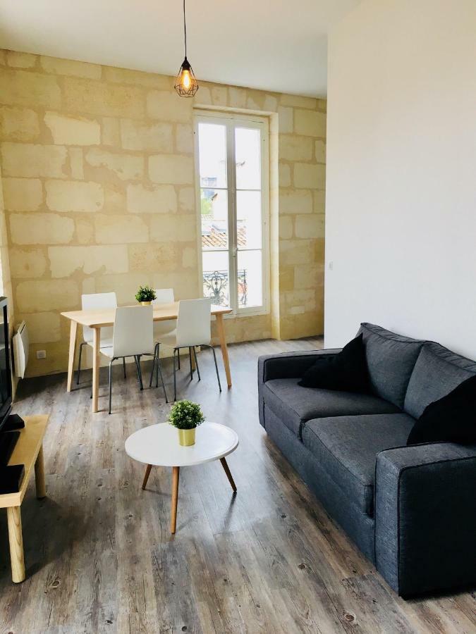 Charmant T2 Place De Lerme Bordeaux Exterior photo